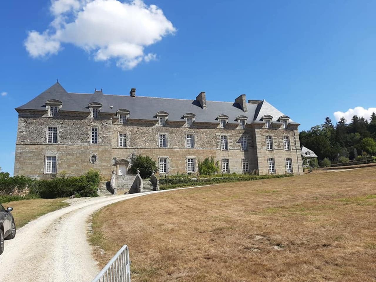 298079775 577431777414971 2057153913556700688 n